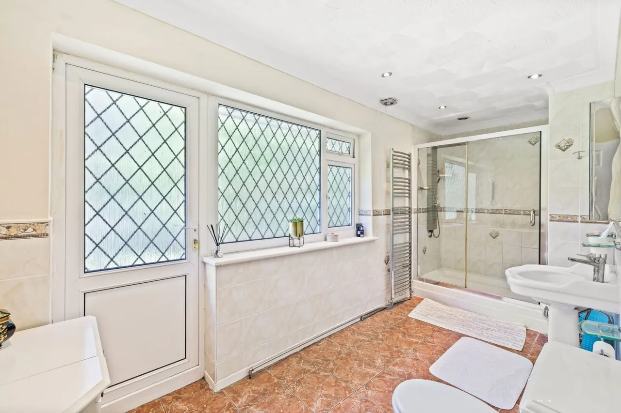 Zaynah Hophurst Hill, Crawley Down, Crawley, Crawley, RH10 4LP, photo 21