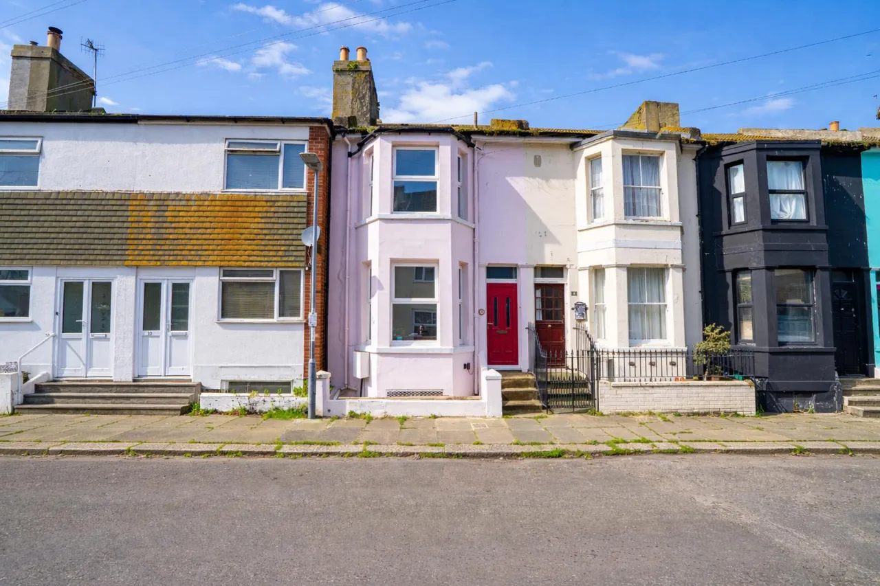 Gladstone Terrace, Hastings, photo 23