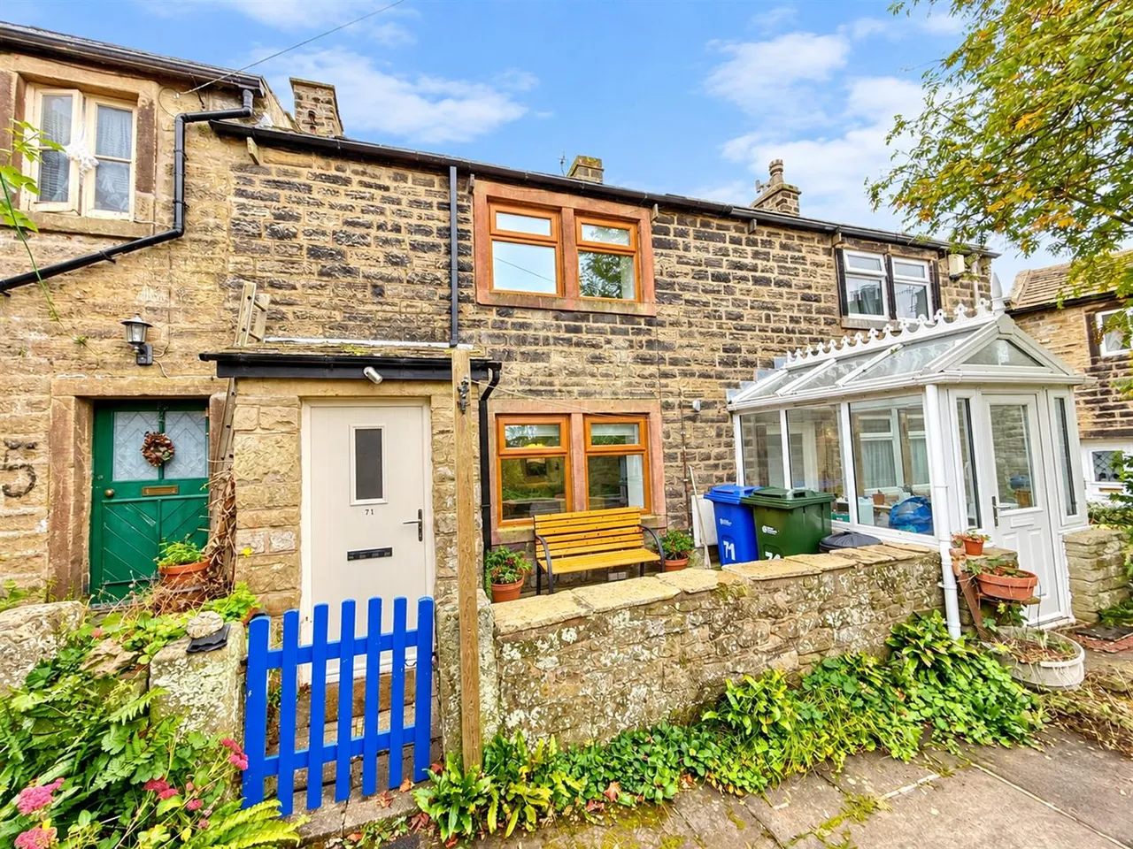 2 bed house for sale, Middleton, Cowling, BD22