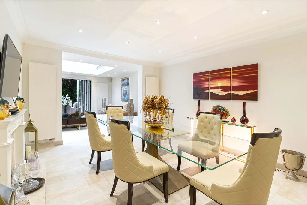 Woodcote Valley Road, Purley CR8 3BN, photo 8