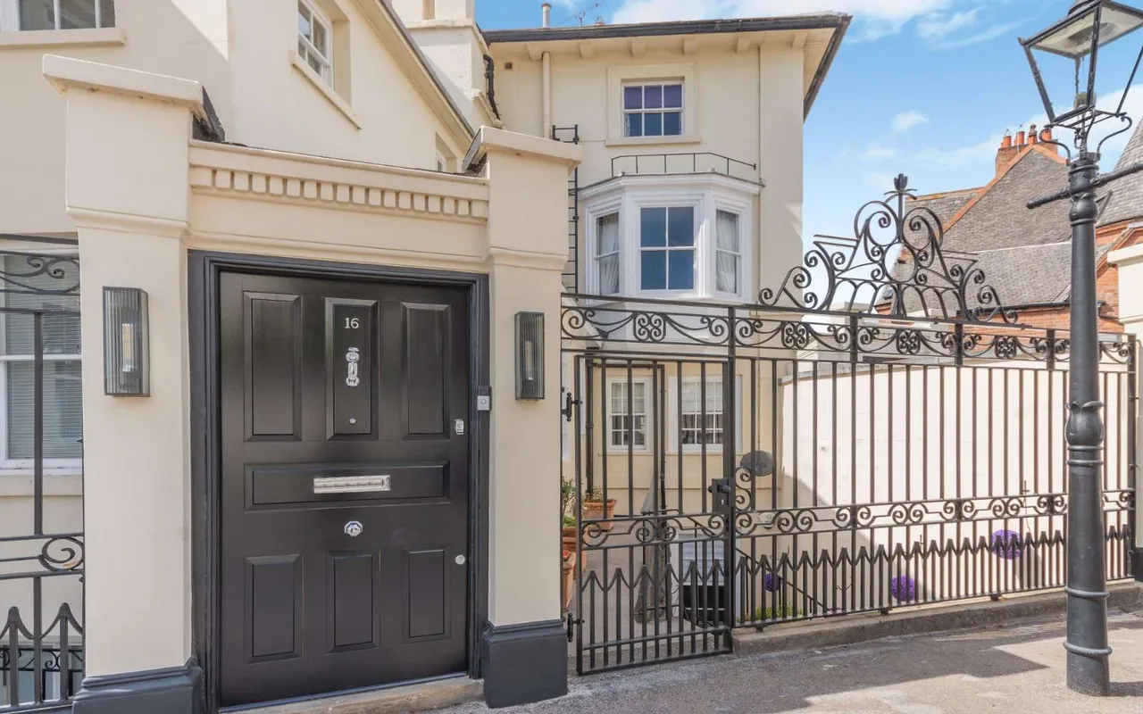 5 bed house for sale, Park Terrace, The Park, NG1