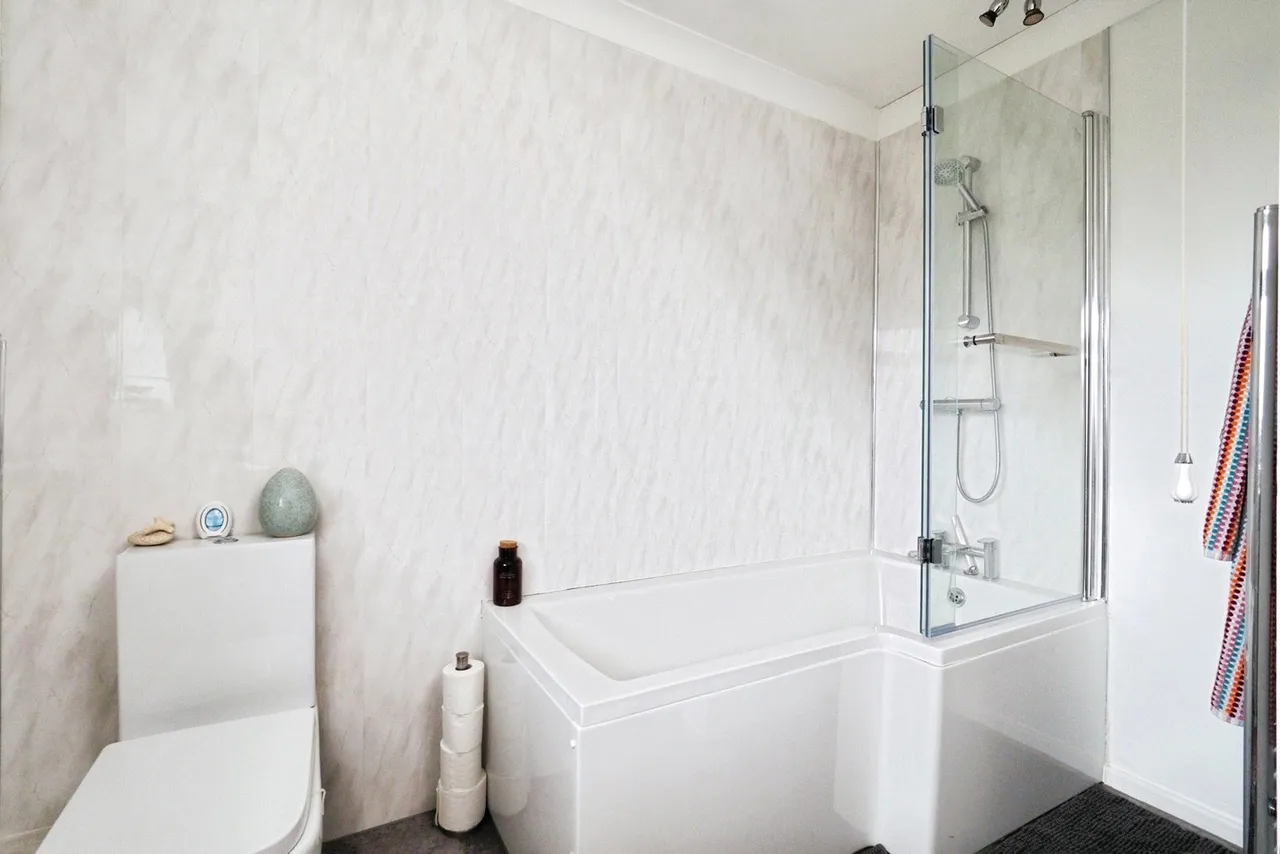 Balmoral Drive, Bramcote Hills, Nottingham, NG9, photo 12