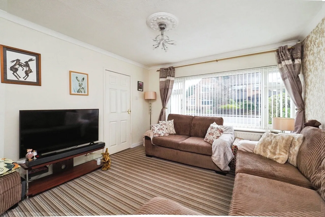 Balmoral Drive, Bramcote Hills, Nottingham, NG9, photo 8