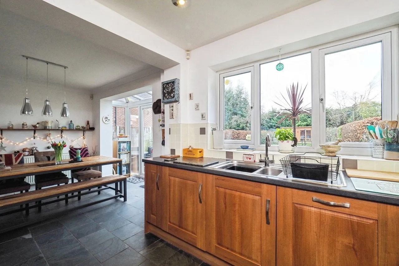Balmoral Drive, Bramcote Hills, Nottingham, NG9, photo 4