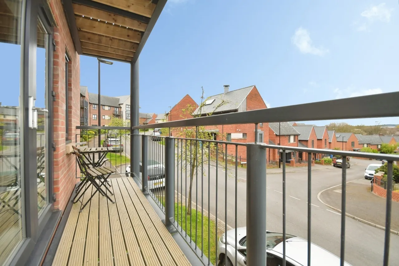 Honeysuckle Road, SHEFFIELD, South Yorkshire, S5, photo 13