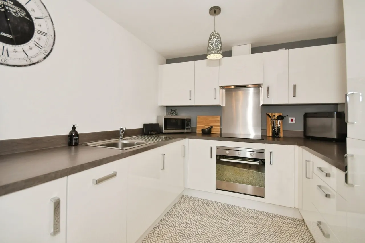 Honeysuckle Road, SHEFFIELD, South Yorkshire, S5, photo 10
