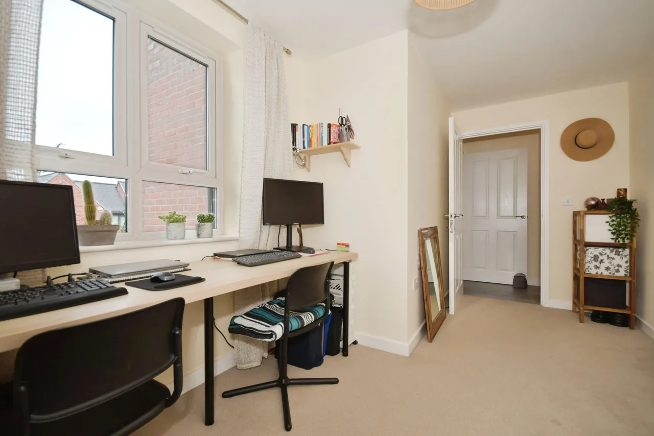 Honeysuckle Road, SHEFFIELD, South Yorkshire, S5, photo 16