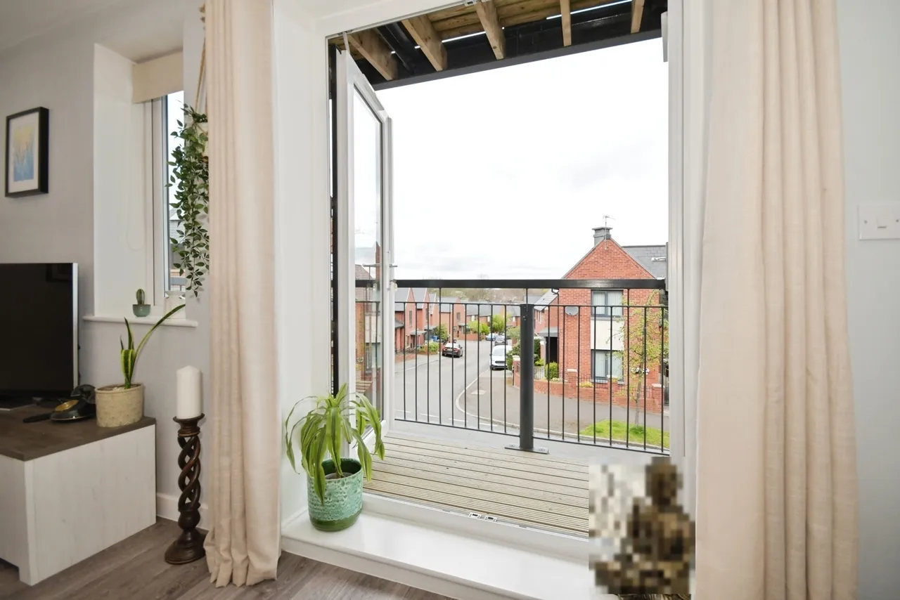 Honeysuckle Road, SHEFFIELD, South Yorkshire, S5, photo 12