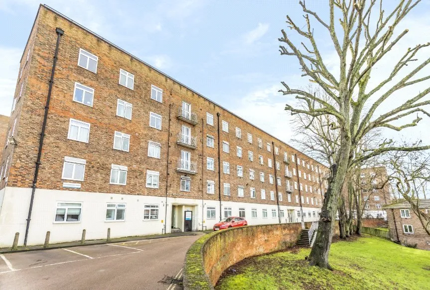 3 bed flat for sale — Sydenham Hill, SE23