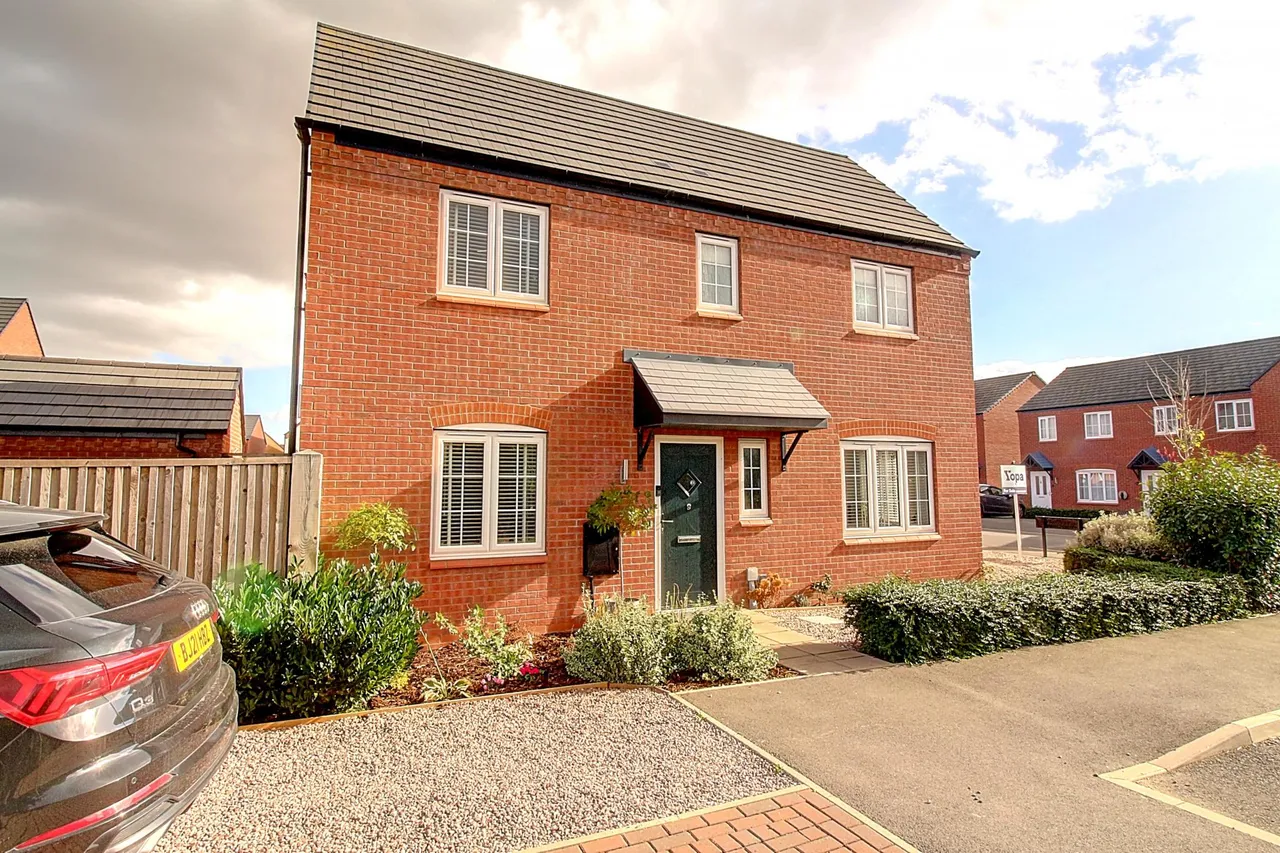 Basset Close, Nuneaton, CV11, photo 28