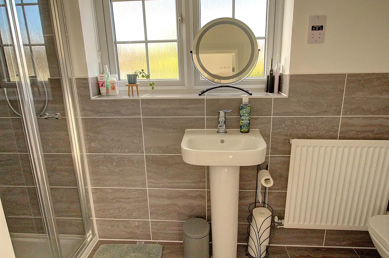 Basset Close, Nuneaton, CV11, photo 13