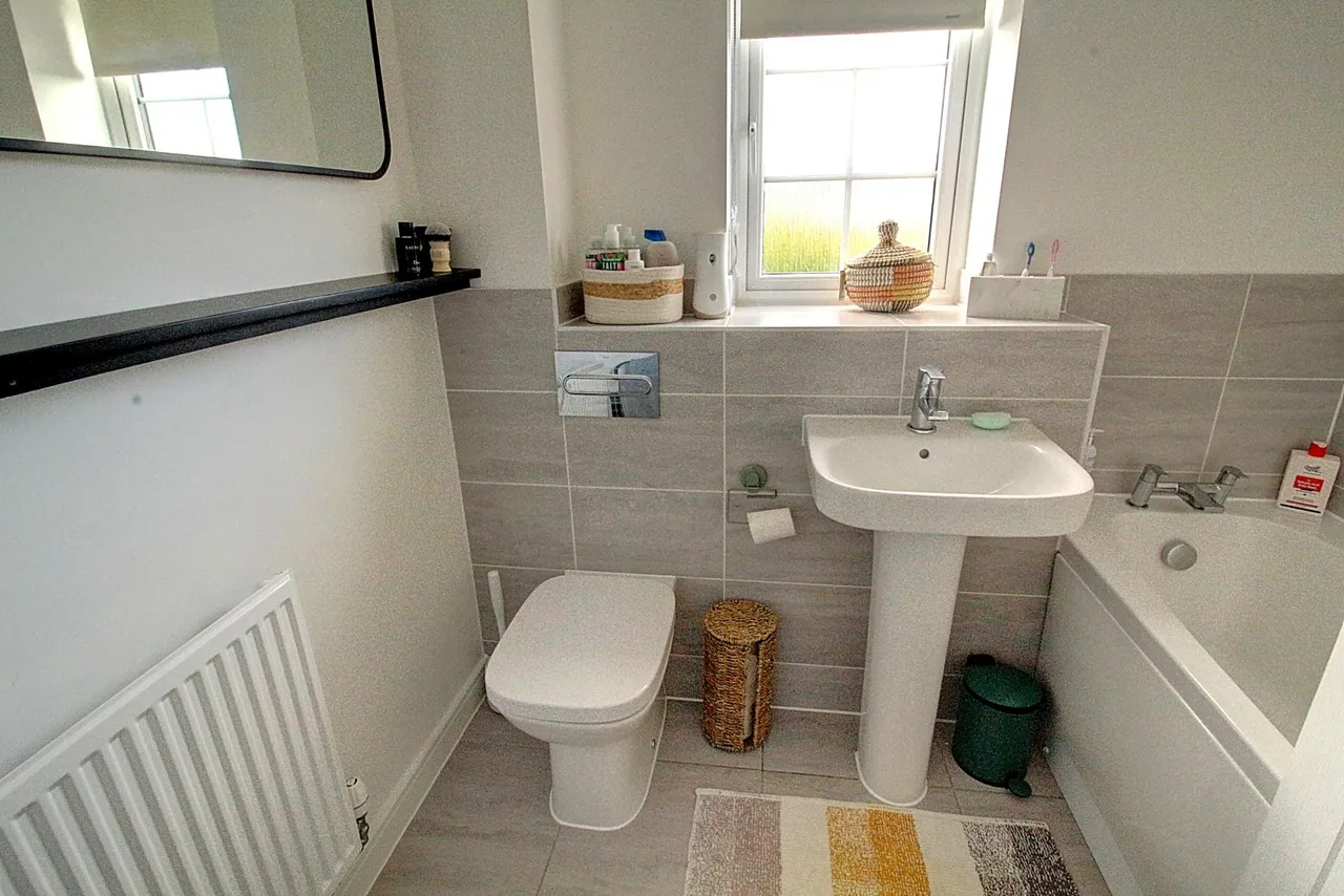 Basset Close, Nuneaton, CV11, photo 19