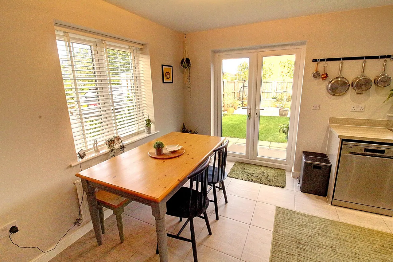 Basset Close, Nuneaton, CV11, photo 6