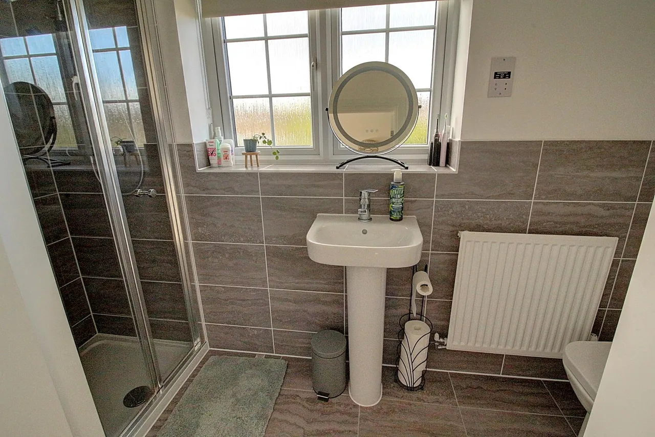 Basset Close, Nuneaton, CV11, photo 14