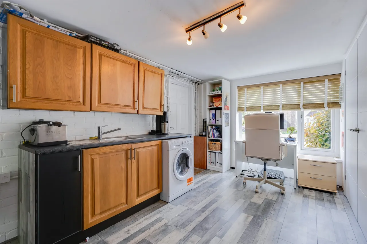 Hazel Tree Close, Cardiff, CF15, photo 18