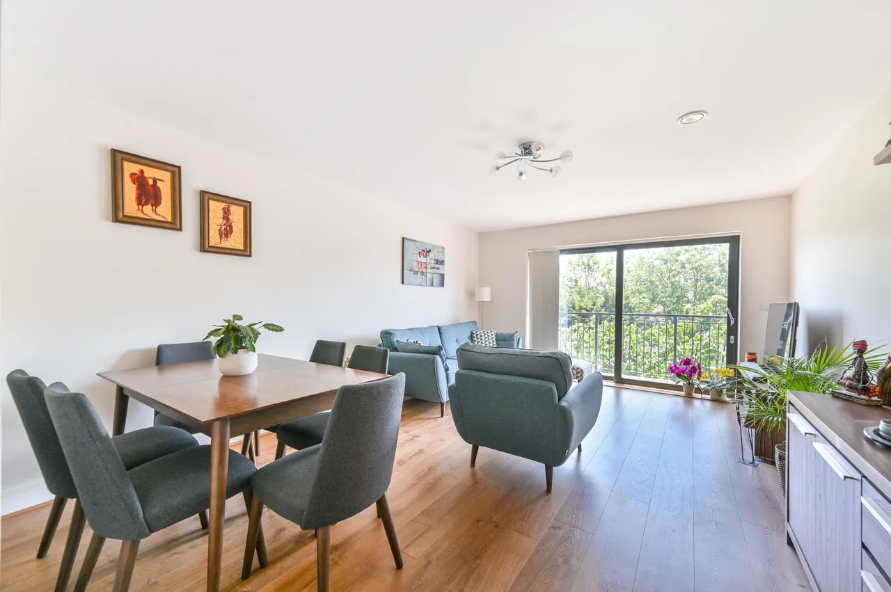 2 bed flat for sale — Flat 7, Westside Court, 71 Forty Avenue, Wembley