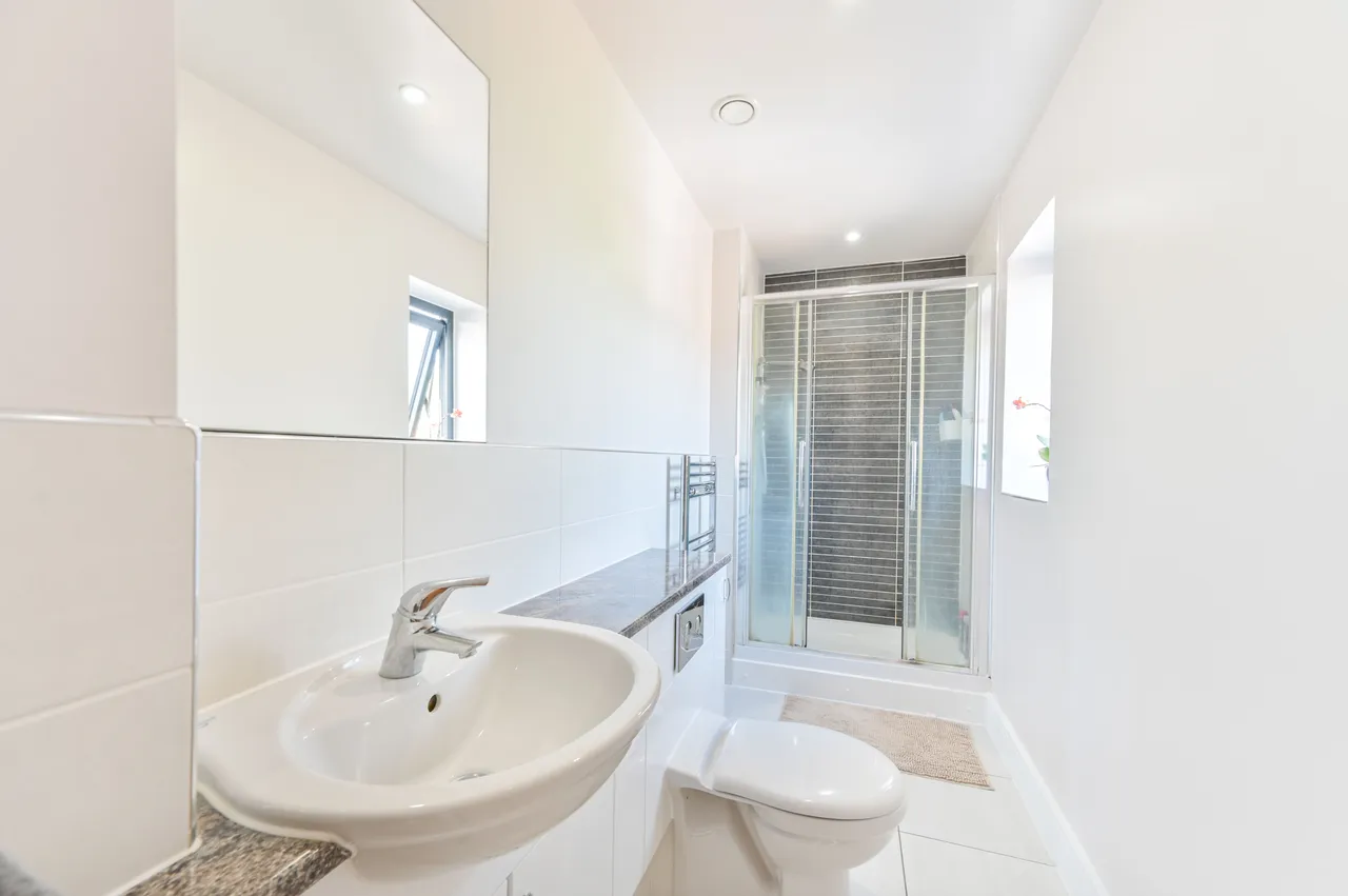 Flat 7, Westside Court, 71 Forty Avenue, Wembley, photo 7