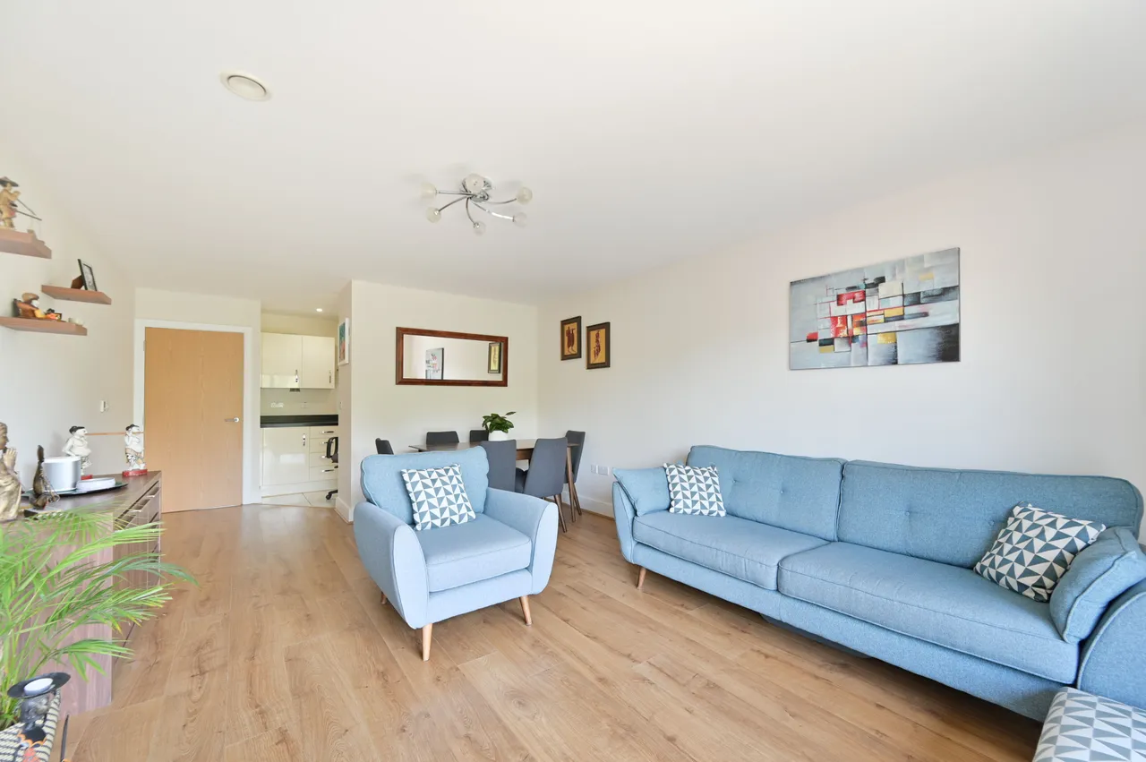 Flat 7, Westside Court, 71 Forty Avenue, Wembley, photo 11