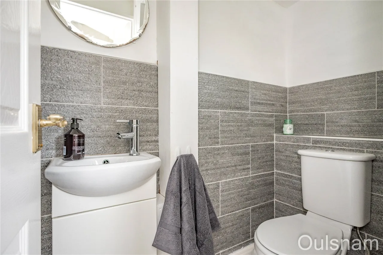 Lincoln Road, Bromsgrove, Worcestershire, B61 8SE, photo 12