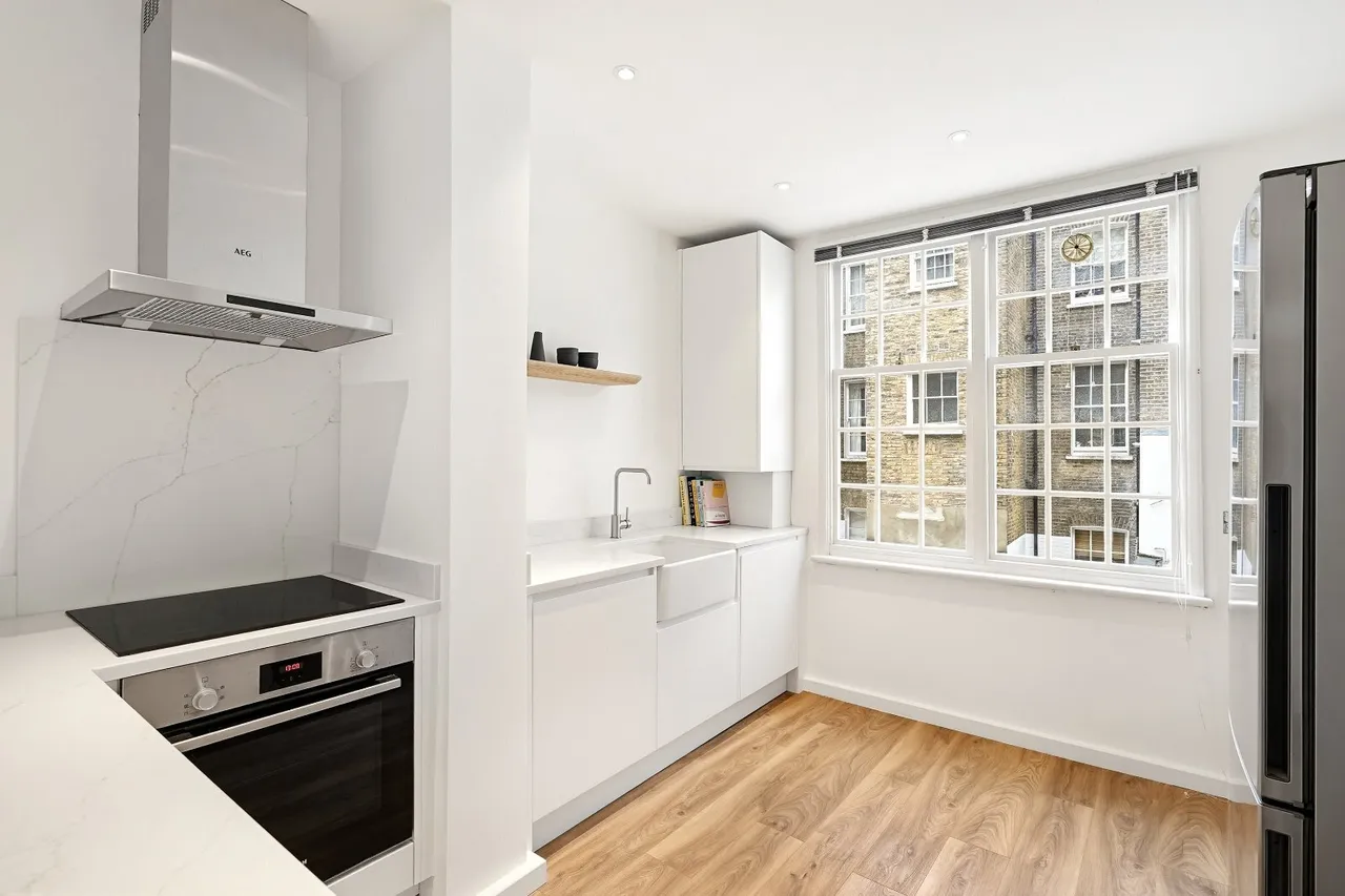 St. Georges Drive, London, SW1V, photo 2