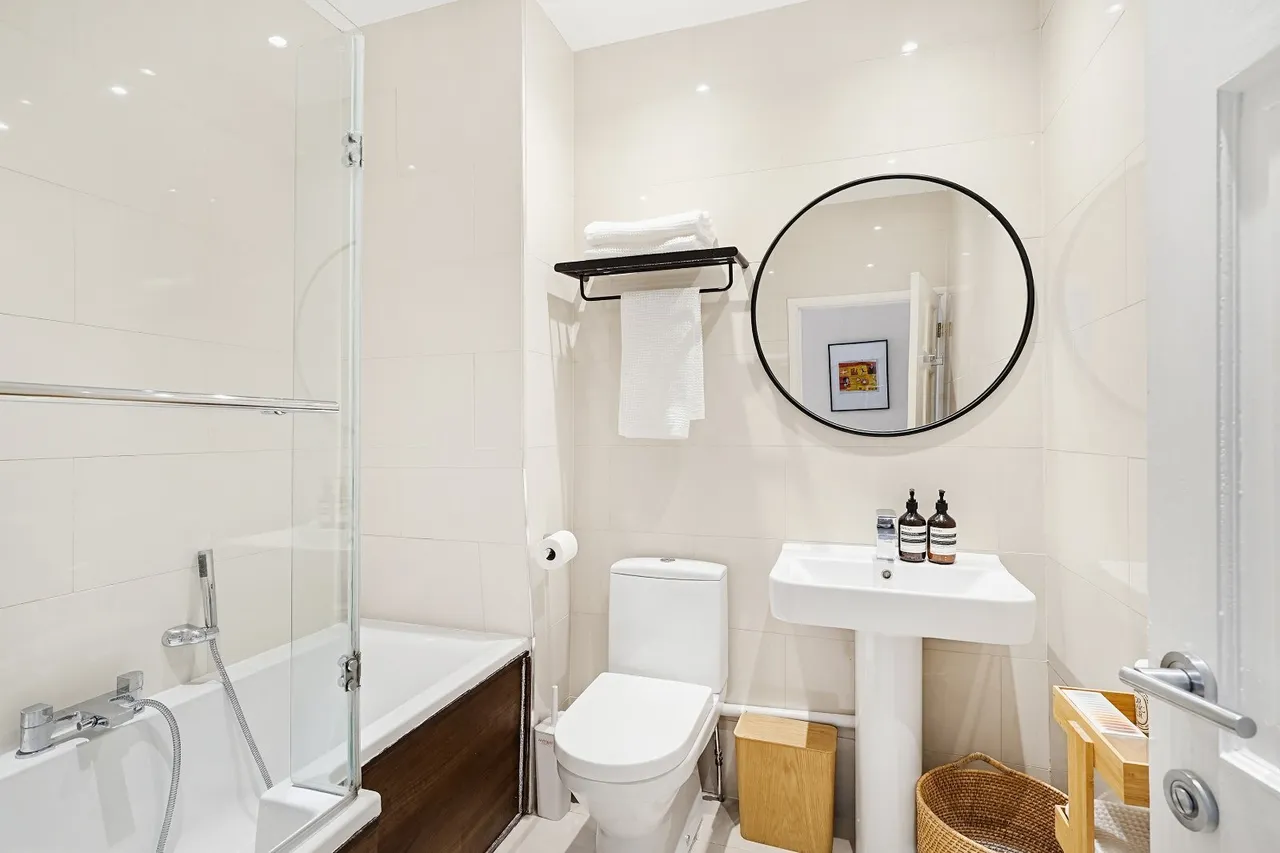 St. Georges Drive, London, SW1V, photo 3