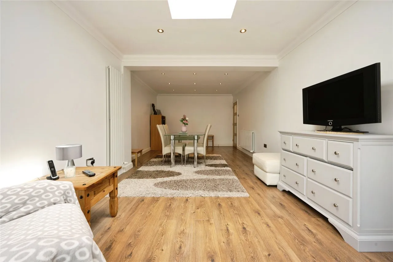 Cannon Lane, Luton, Bedfordshire, LU2, photo 7