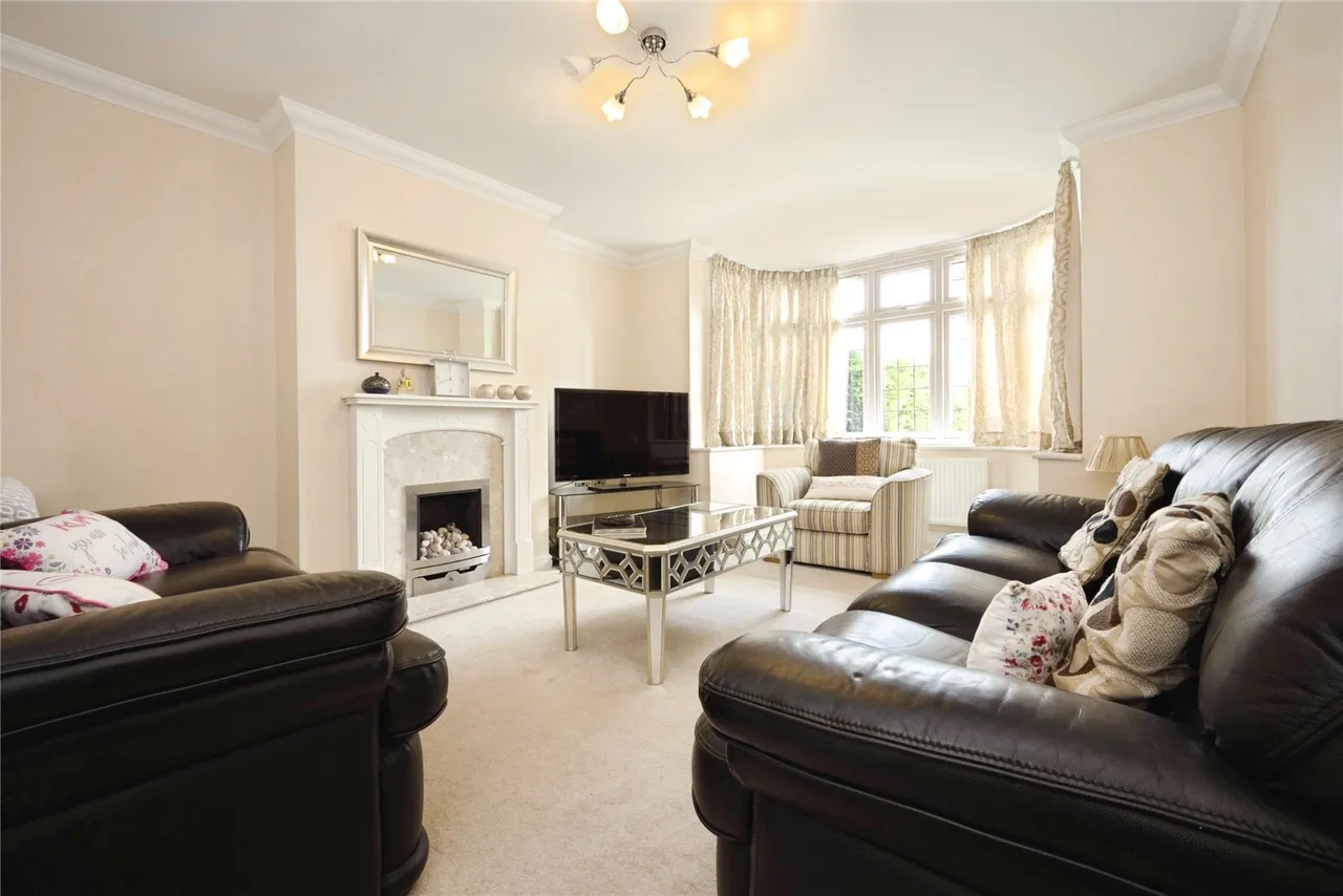Cannon Lane, Luton, Bedfordshire, LU2, photo 8