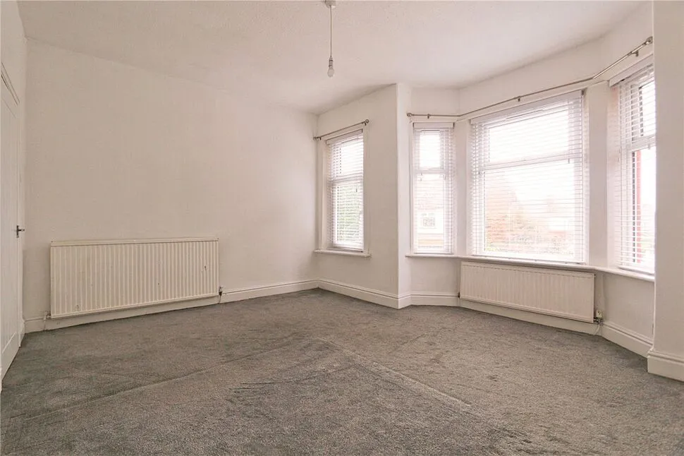 Balmoral Drive, Denton, Greater Manchester, M34, photo 5