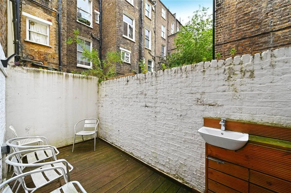 Castletown Road, West Kensington, W14, photo 2