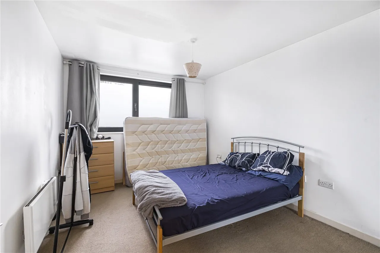 Warton Road, London, E15, photo 7