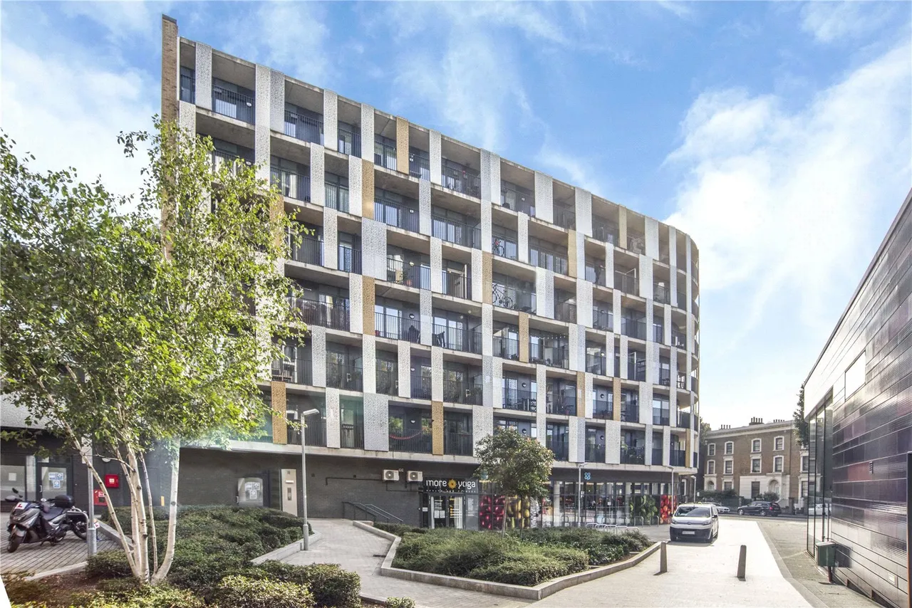 Atkins Square, Hackney, E8, photo 10