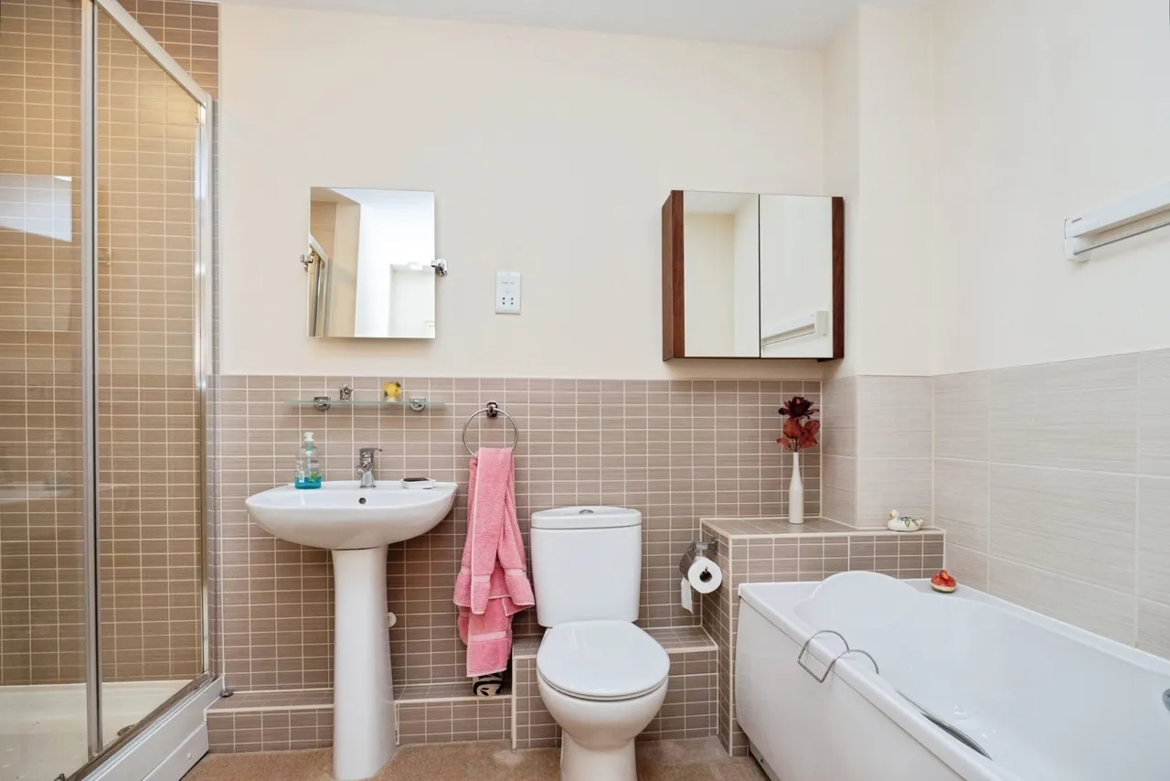 Hornchurch Road, HORNCHURCH, Essex, RM12, photo 7
