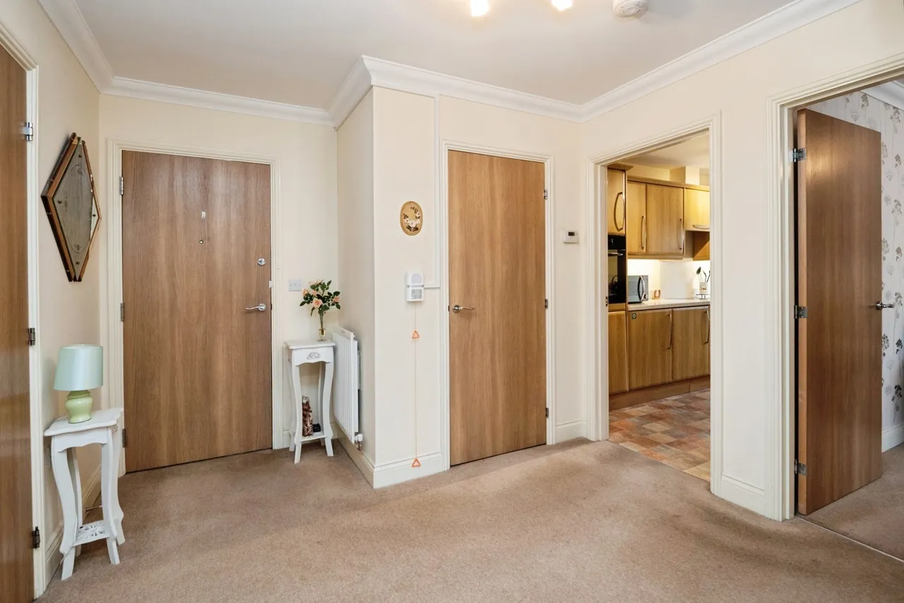 Hornchurch Road, HORNCHURCH, Essex, RM12, photo 9