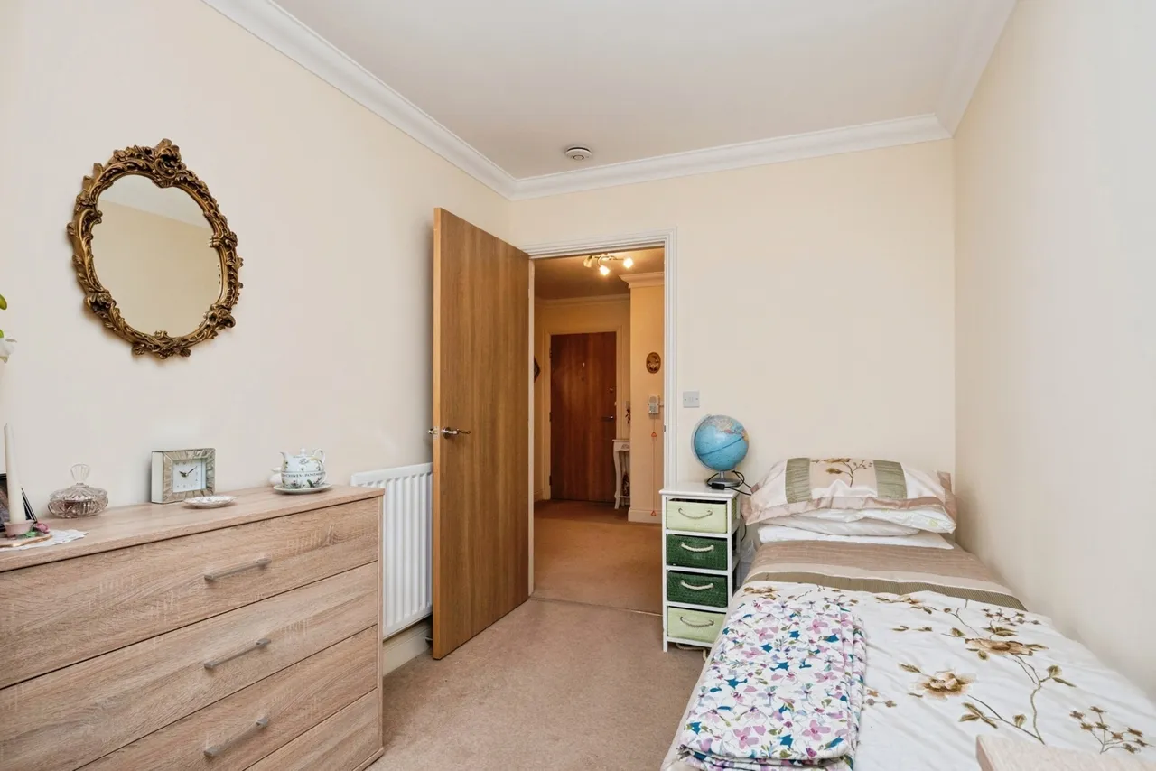 Hornchurch Road, HORNCHURCH, Essex, RM12, photo 23