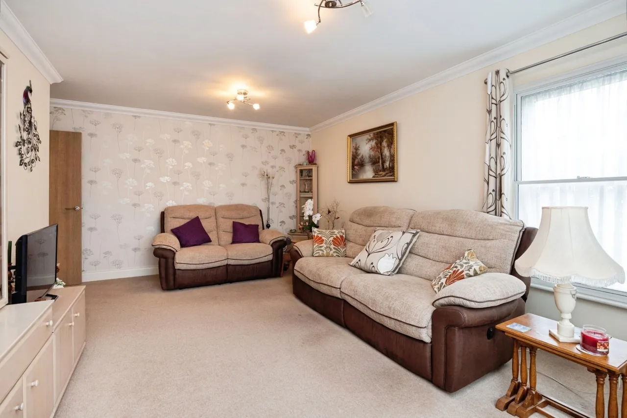 Hornchurch Road, HORNCHURCH, Essex, RM12, photo 19