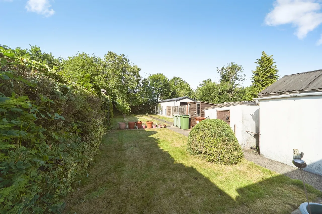 Foundry Lane, LEEDS, photo 4