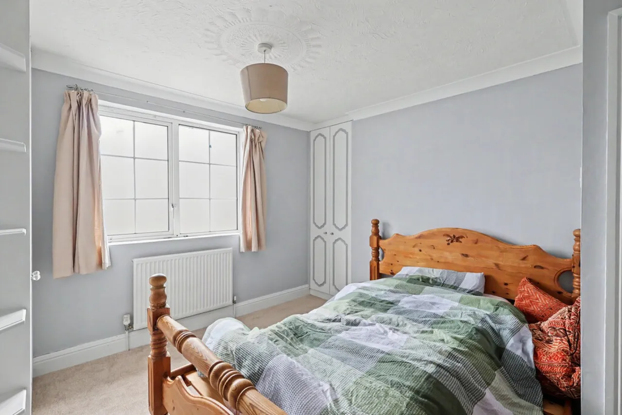 Denmark Road, Poole, photo 12