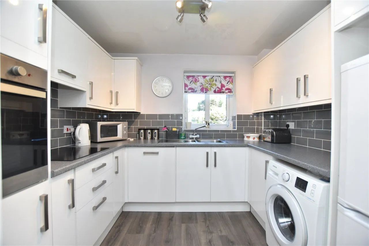 Orchard Lane, Guiseley, LS20, photo 3