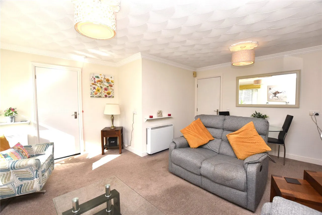Orchard Lane, Guiseley, LS20, photo 6
