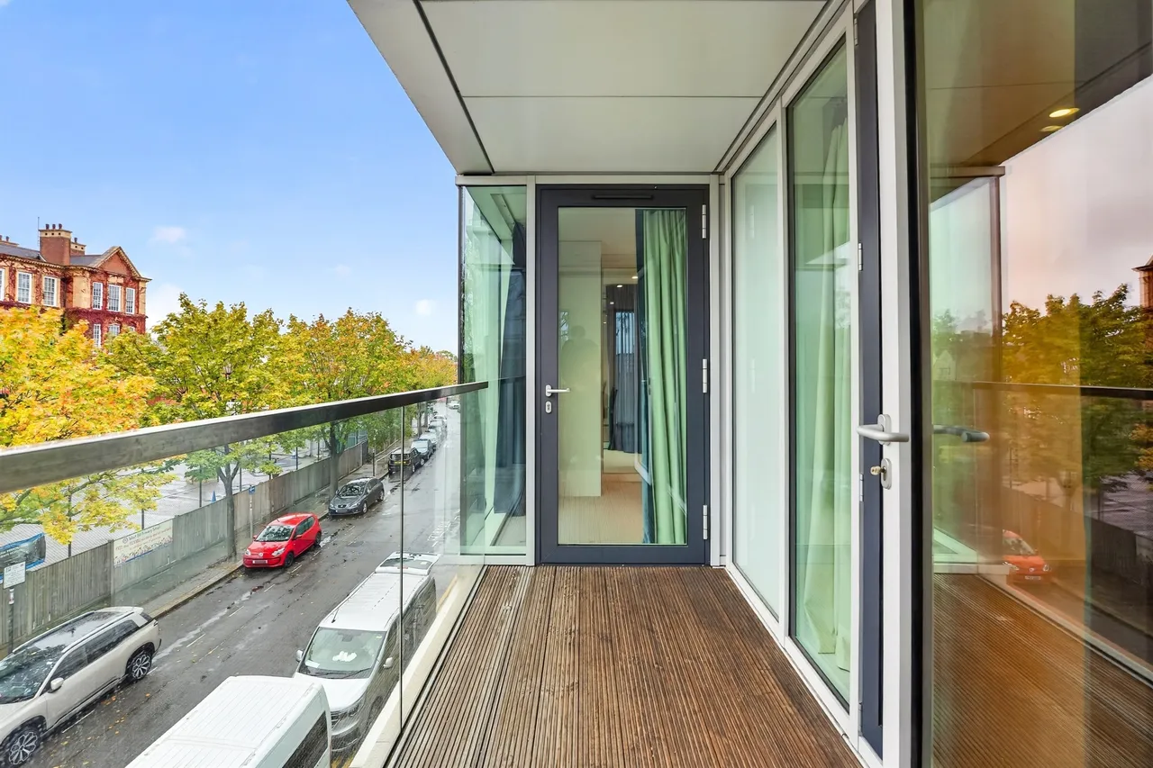 Spectrum Way, London, SW18, photo 16