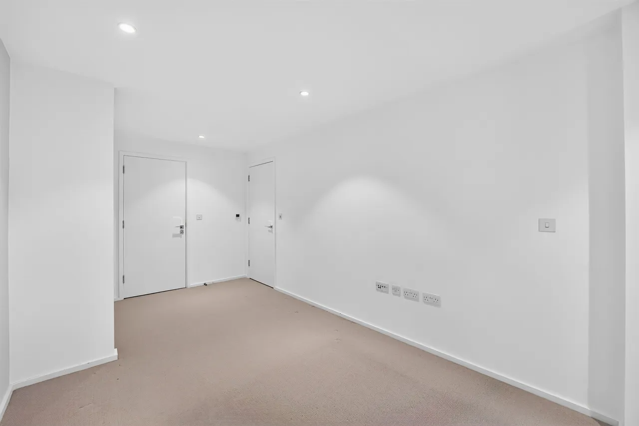 Spectrum Way, London, SW18, photo 6