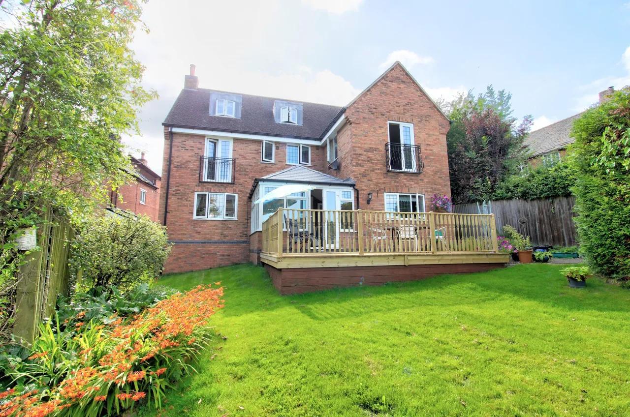 6 bed house for sale, High Street, Guilsborough, NN6