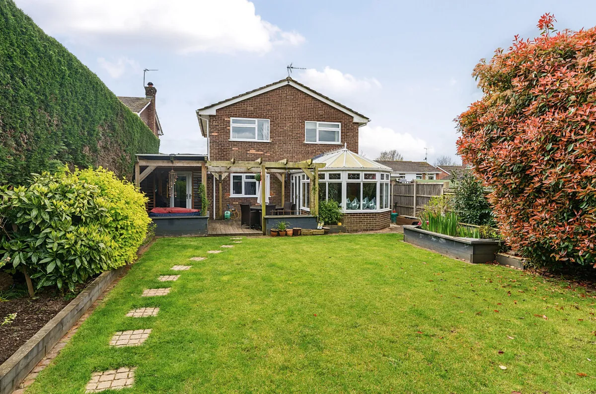 Pulborough, RH20 2JL, photo 6