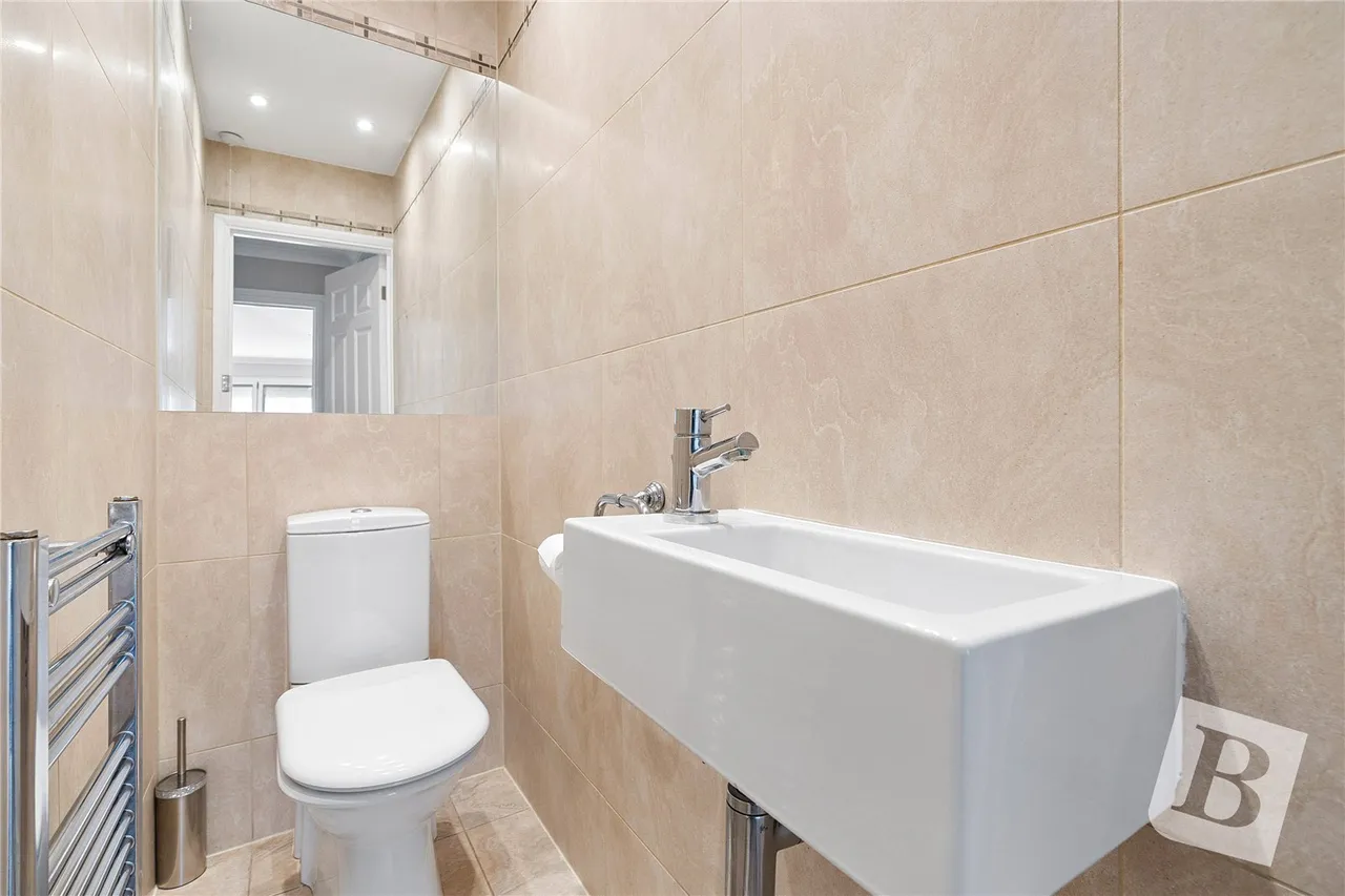 Mulberry Close, Gidea Park, RM2, photo 16