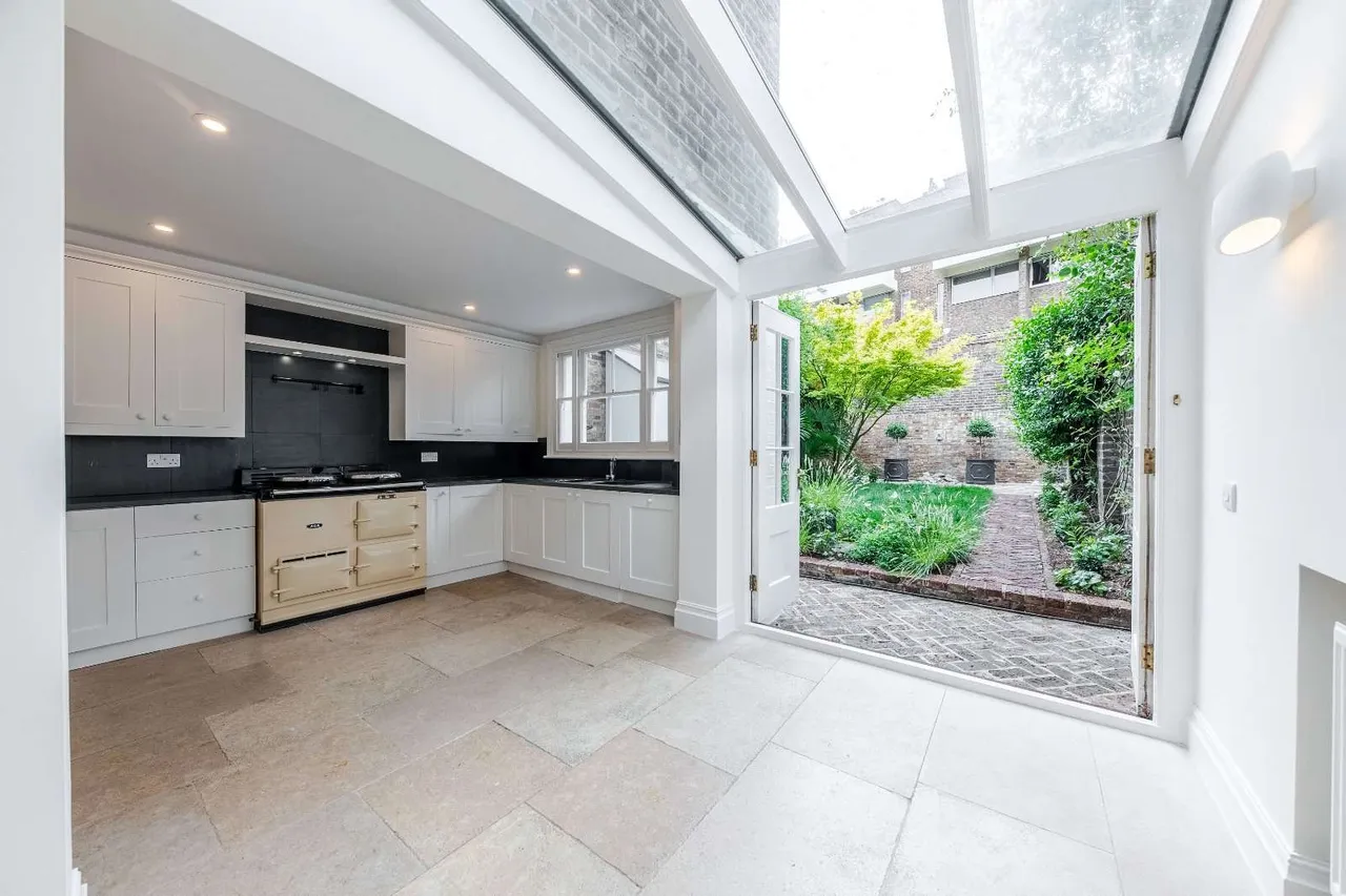 Stratford Road, London, W8, photo 8