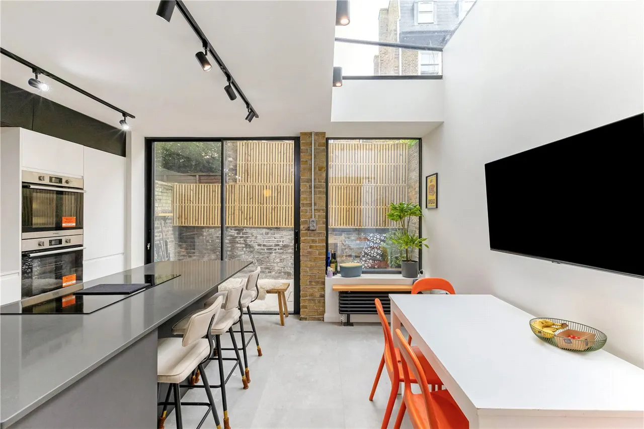 Southolm Street, London, SW11, photo 7