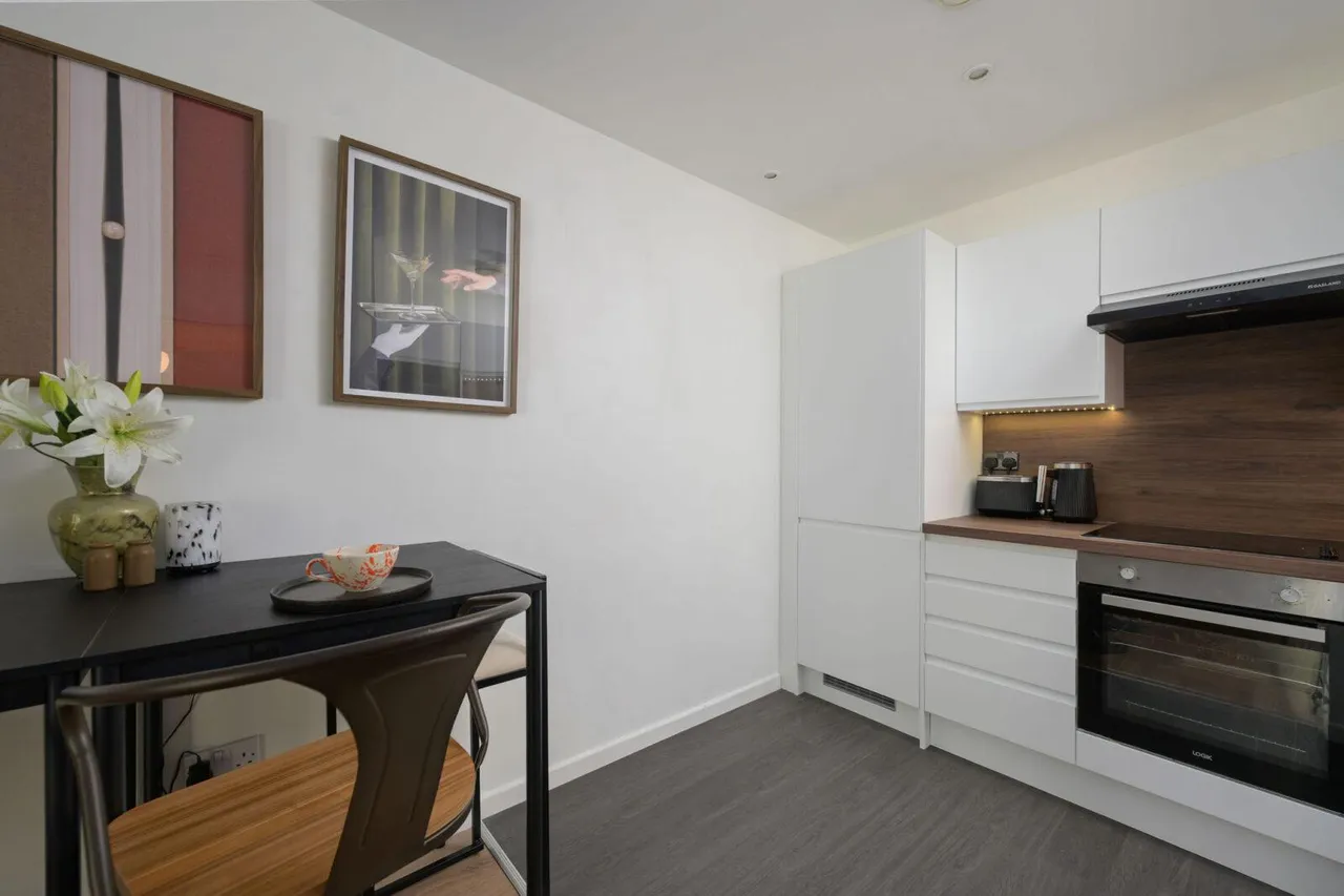 Meadowside Quay Walk, Glasgow, G11, photo 4