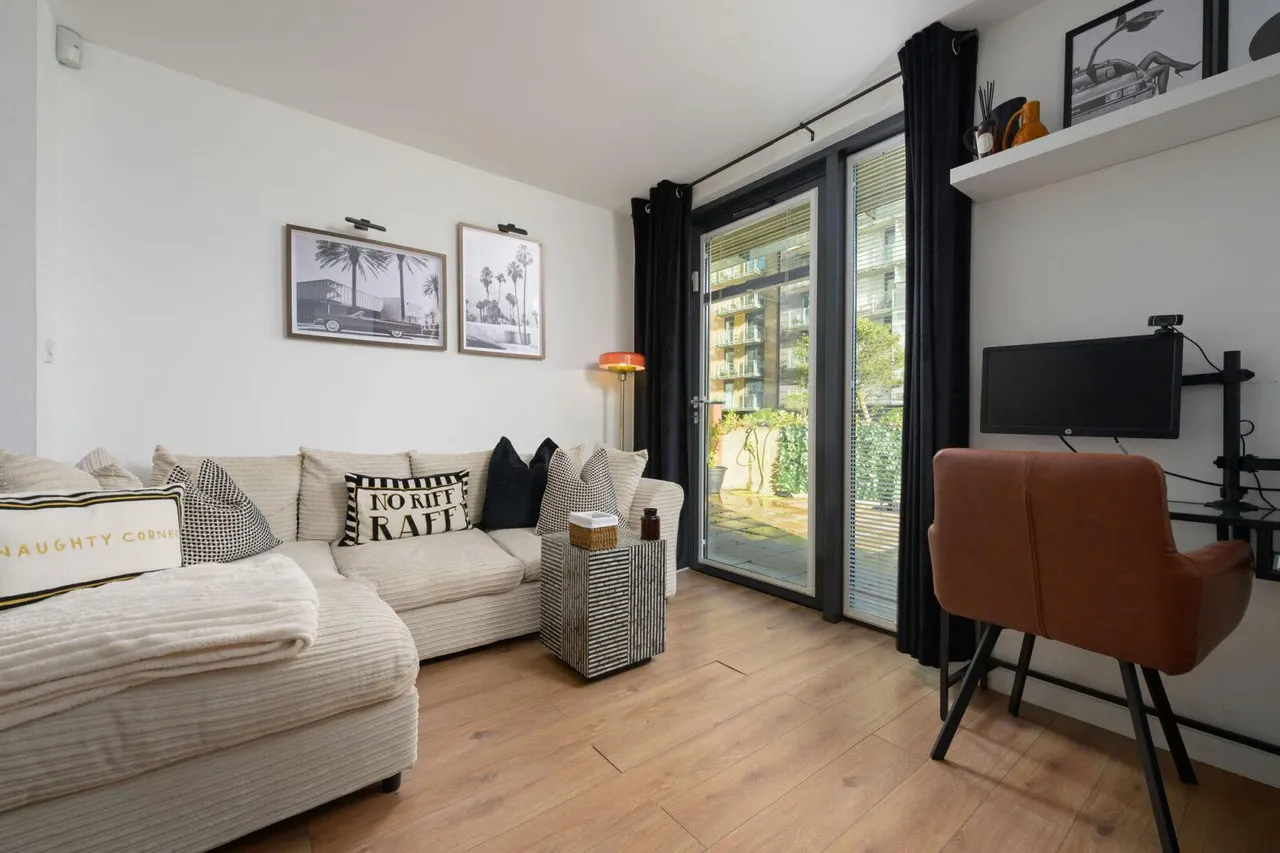 Meadowside Quay Walk, Glasgow, G11, photo 6