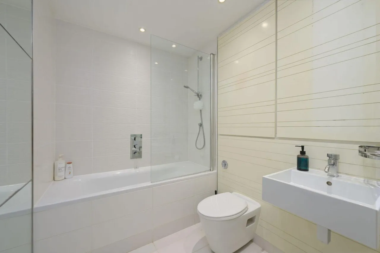 Meadowside Quay Walk, Glasgow, G11, photo 12