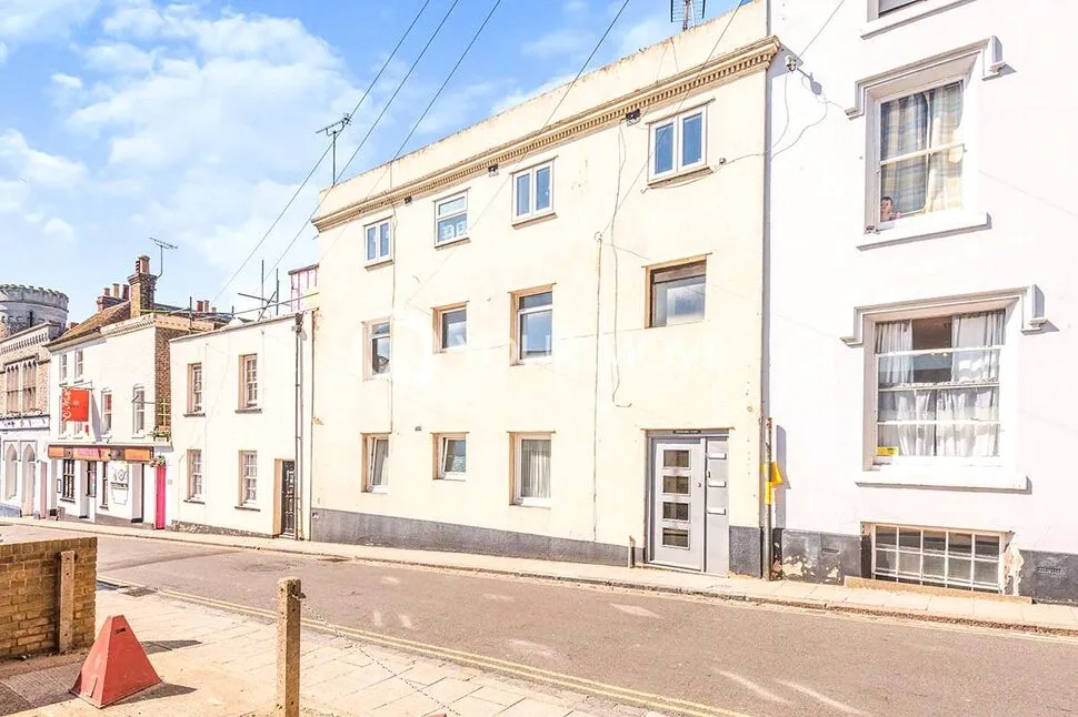 1 bed flat for sale, Effingham Street, Ramsgate, CT11